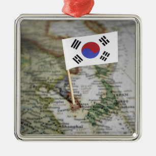 Südkoreanische Flagge in der Karte Ornament Aus Metall