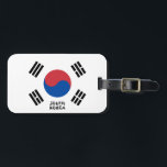 Südkoreas Nationalflagge Patriotisch Gepäckanhänger<br><div class="desc">Südkorea National Flag Patriotic Luggage Tag mit der Südkoreaflagge auf der einen Seite des Anhängers gedruckt. Der mit dem lebendigen Schriftart geschriebene Ländername ist in das Design am unteren Rand integriert. Der Text kann mit der Funktion "Anpassen!" vollständig angepasst werden. Die andere Seite des Tags ist für Ihre Informationen reserviert....</div>