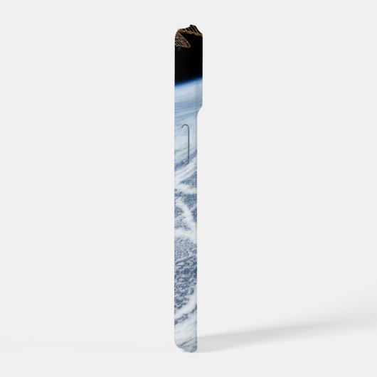 Südlich der Aleutianischen Inseln herrschen Wolken iPhone 15 Hülle (Rechte Seite)