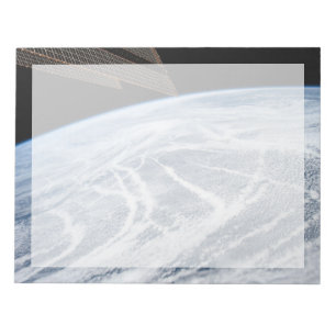 Südlich der Aleutianischen Inseln herrschen Wolken Notizblock