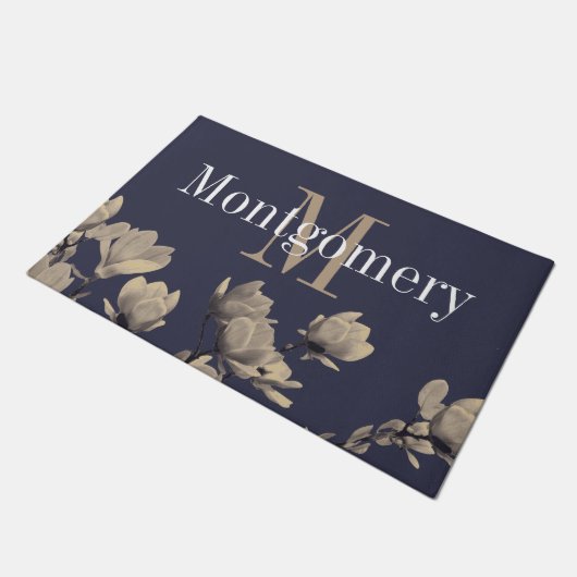 Südliche Magnolien u. blauer Fußmatte (Schrägansicht)