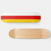 Südossetische Flagge Skateboard (Horizontal)
