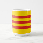 Südvietnamesische Flagge Kaffeetasse (Mittel)