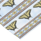 Südwest-Gelbes Frack Schmetterlinge Kleine Tischdecke (Schrägansicht)