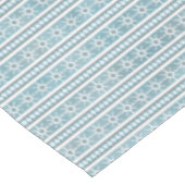 Südwest Winter Geometric Snowflake Pine Blue Sm Tischdecke (Schrägansicht)