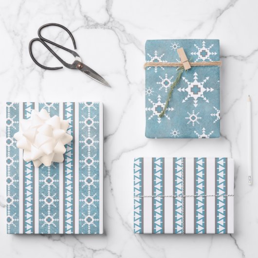 Südwest Winter Schneeflocken & Pine Trees Blau Geschenkpapier Set (Vorderseite)
