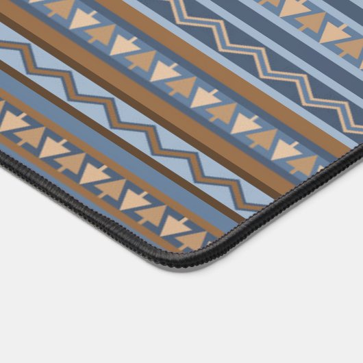 Südwestblau und braun Geometrisches Muster Schreibtischunterlage (Ecke)