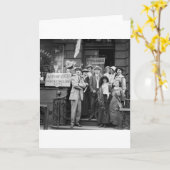 Suffragettes und ihr Men, 1913 Karte (Gelbe Blume)