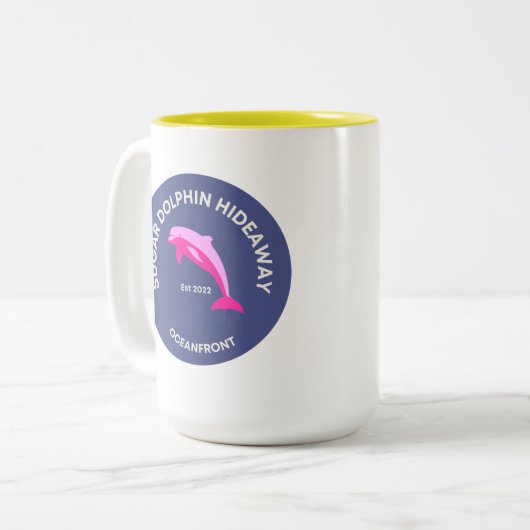 Sugar Dolphin Hideaway Logo Beach Tasse (Vorderseite Links)