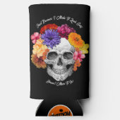 Sugar Skull Art Collage Farbige Blume auf schwarz Selters Dosenkühler (Rückseite)