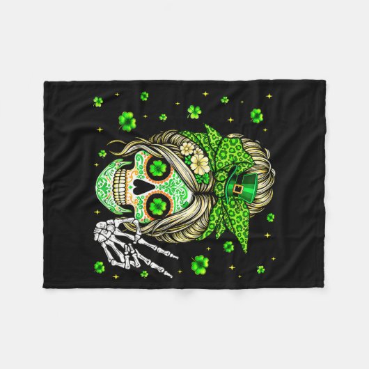 Sugar skull messy bun leopard shamrock st patricks fleecedecke (Vorderseite (Horizontal))
