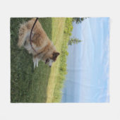 Suka Enjoying Cape George Fleecedecke (Vorderseite (Horizontal))
