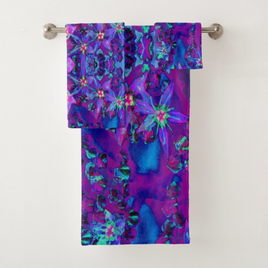 Sukkuläre Blume in Aquamarin, Magenta und Blau Badhandtuch Set (Insitu)