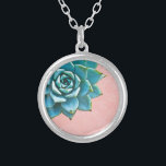 Sukkuläres Aquarellpinsel Versilberte Kette<br><div class="desc">Diese romantische Halskette besticht durch einen Aqua-Sukkulent auf einem rosa,  blütenrosa Spitzen-Hintergrund. Wenn Sie eine Hochzeit planen und Sukkulente in Ihren Bouquets einschließen,  würden diese wunderschöne Bräunungsketten machen.</div>