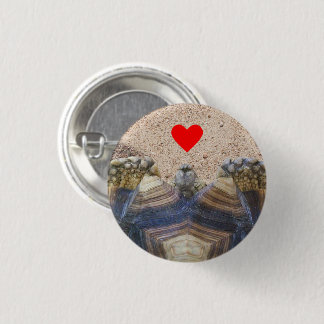 Sulcata Tortoise und Sand mit Herz Button