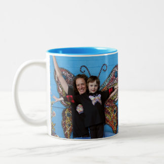 Sully u. Karen-Schmetterlings-Tasse Zweifarbige Tasse