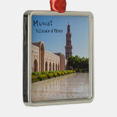 Sultan Qaboos Grand Moschee in Muscat, Oman Ornament Aus Metall (Rechts)