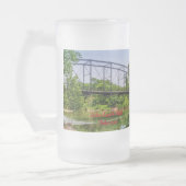 Summer at War Eagle Mill Mattierte Tasse (Links)
