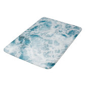 Summer Blue Ocean Wave Badematte (Schrägansicht)