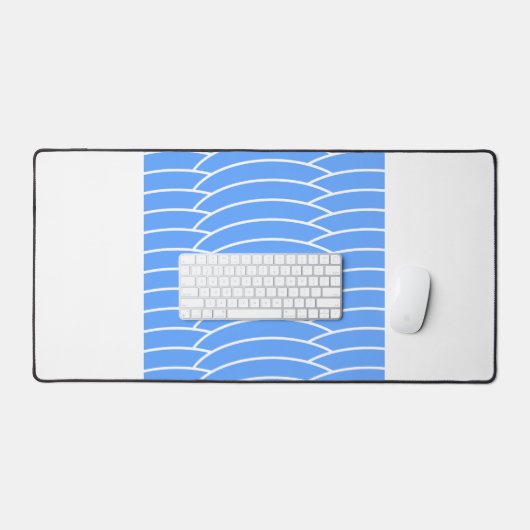 Summer Blue Tiled Art Deco Wellen Weiße Streifen Schreibtischunterlage (Tastatur & Maus)