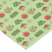 Summer Camp Kompass Campfire S'mores Zelt Trailmix Tischdecke (Schrägansicht)