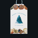 Summer Christmas Beach Seashell Individuelle Name Geschenkanhänger<br><div class="desc">Ein einzigartiges Sommer Weihnachtsdesign mit Strandwellen für die Fülle des Weihnachtsbaumes und Seashells als Grenze. Ideal für Weihnachtsgeschenke und Dekoration. Passen Sie das Weihnachtsgeschenk-Tag mit Ihrem Text an und machen Sie es zu Ihrem eigenen.</div>