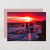 Summer Crimson Sunset Sky Vibrant Rocky Beach Postkarte (Vorne/Hinten)