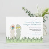 Summer Garden Grass Blume Flip Flops Hochzeit Einladung (Stehend Vorderseite)