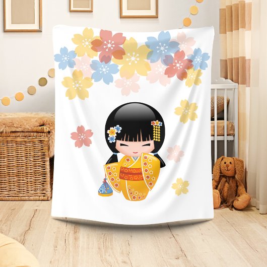 Summer Kokeshi Doll - Yellow Kimono Geisha Girl Fleecedecke
