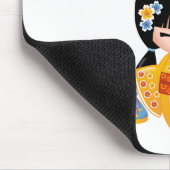 Summer Kokeshi Doll - Yellow Kimono Geisha Girl Mousepad (Ecke)