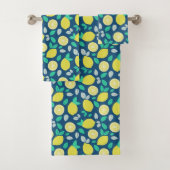 Summer Lemon Muster in Navy Blue Badhandtuch Set (Insitu)