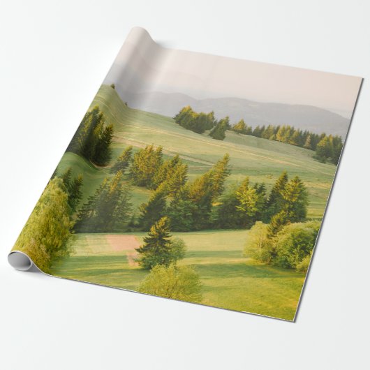summer mountains green grass and blue sky landscap geschenkpapier (Ungerollt)