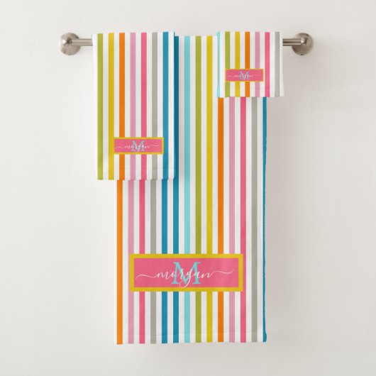 Summer Rainbow Strips Monogram Script Badhandtuch Set (Insitu)