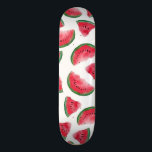 Summer Red Green Watermelon Wasserfarbenes Muster Skateboard<br><div class="desc">Dieses künstlerische und moderne Muster ist perfekt für die Sommermonate geeignet. Es zeigt ein handgemaltes, rotes, grünes und schwarzes Wassermelone-Fruchtmuster auf einem einfachen, weißen Hintergrund. Es ist cool, niedlich und trendig! ***WICHTIGE HINWEIS FÜR DESIGN: Für individuelle Designanfragen, wie z.B. passende Produktanfragen, Farbänderungen, Platzierungsänderungen oder andere Änderungswünsche, klicken Sie bitte auf...</div>