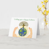 Summer Solstice Blessings with hands holding earth Karte (Gelbe Blume)