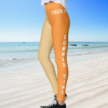 Summer Time Beach Time Sporty genannt Leggings<br><div class="desc">Summer Time Beach Time Sporty benannt Design. Dieses einzigartige Design hat zwei verschiedene Farben, hellbraun und orange. Es ist sehr einfach zu anpassen, einfach Ihren Namen hinzufügen. Es wird auf beiden Seiten der Leggings gedruckt. Der Text auf der links Seite lautet "SOMMERZEIT" und rechts steht "BEACH TIME". Sie können es...</div>