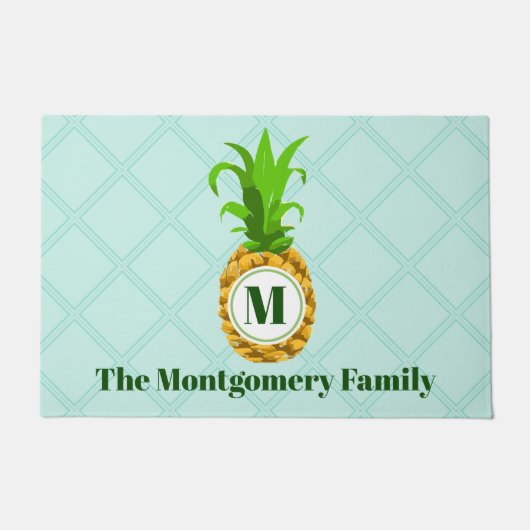 Summer Tropical Pineapse & Monogram Family Name Fußmatte (Vorderseite)