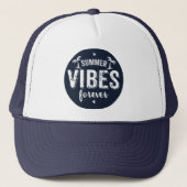 Summer Vibes Forever White & Navy Blue Text Truckerkappe (Vorderseite)