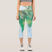 Summer Vibes Palm Tree Blätter Blassgrün Capri Leggings (Vorderseite)