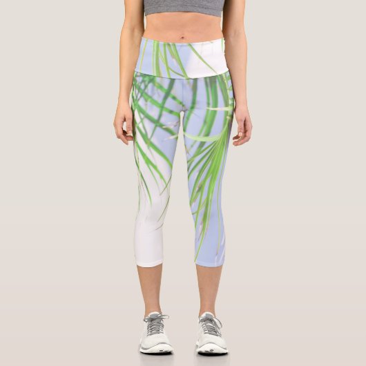 Summer Vibes Palm Tree Blätter Blassgrüne Pastel Capri Leggings (Vorderseite)