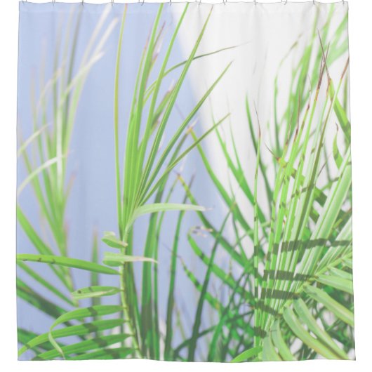 Summer Vibes Palm Tree Blätter Blassgrüne Pastel Duschvorhang (Vorderseite)