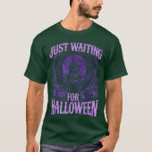 Summerween Skeleton Just Waiting For Halloween T-Shirt (Vorderseite)