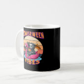 Summerween Vibes Grim Sensenmann Flamingo Float Re Kaffeetasse (Vorderseite Links)