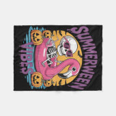 Summerween Vibes Skeleton Flamingo Spooky Hallowee Fleecedecke (Vorderseite (Horizontal))