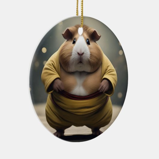 "Sumo Squeakdown: The Mighty Guinea Pig Wrestler" Keramik Ornament (Rechts)