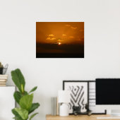 Sun Behind Clouds I Orange Sunset Foto Poster (Heimbüro)
