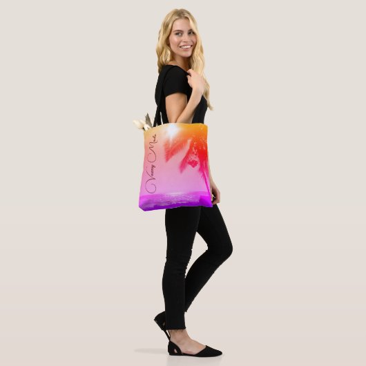 Sun beleuchtet Palm Tree Ozean Rainbow Pastel Vaca Tasche (Am Model)