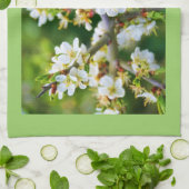 Sun-Dappled Spring Hawthorn Handtuch (Gefaltet)