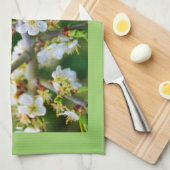 Sun-Dappled Spring Hawthorn Handtuch (Viertel Falte)