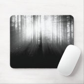 Sun, der durch Bäume im Wald scheint Mousepad (Mit Mouse)